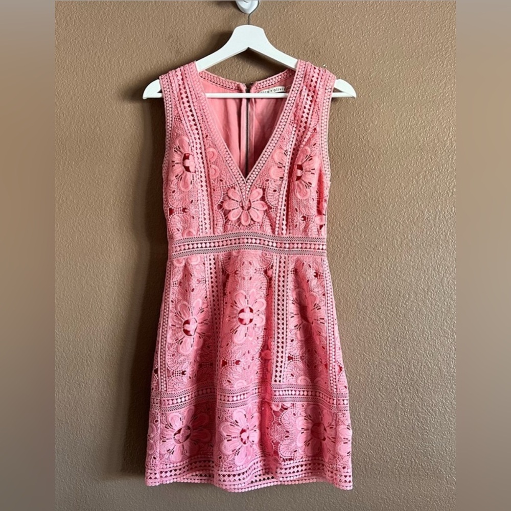 Alice + Olivia Pink Floral Cut Out Mini Dress Size 2